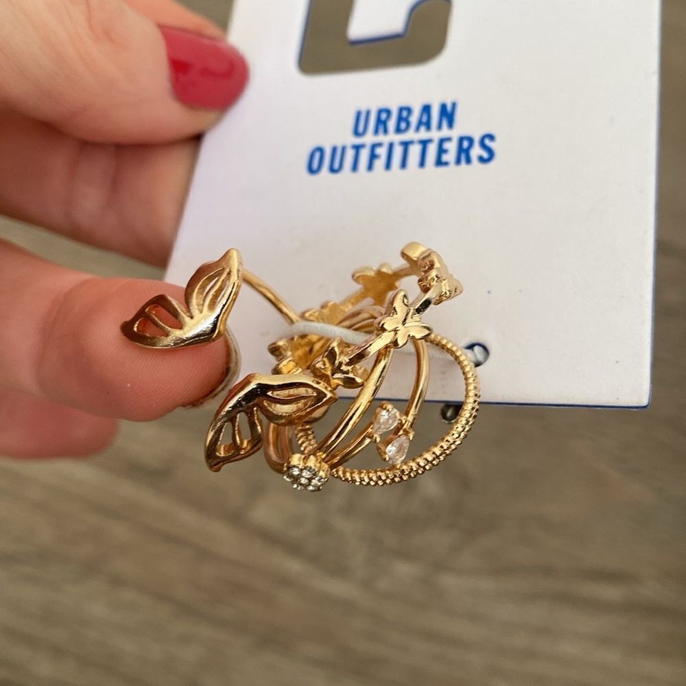 Urban Outfitters Gold Butterfly & Crystal Stackable Ring Set - Picture 5 of 6